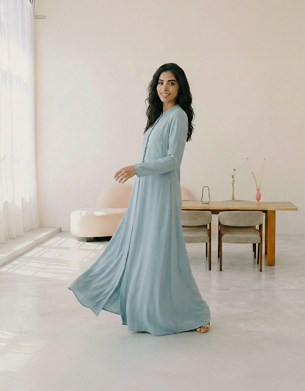 Classic Abaya with Botton
